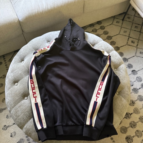 Vintage Gucci Men's Hoodie -- Size M/L -- Detachable Sleeve Track Style - Picture 1 of 3